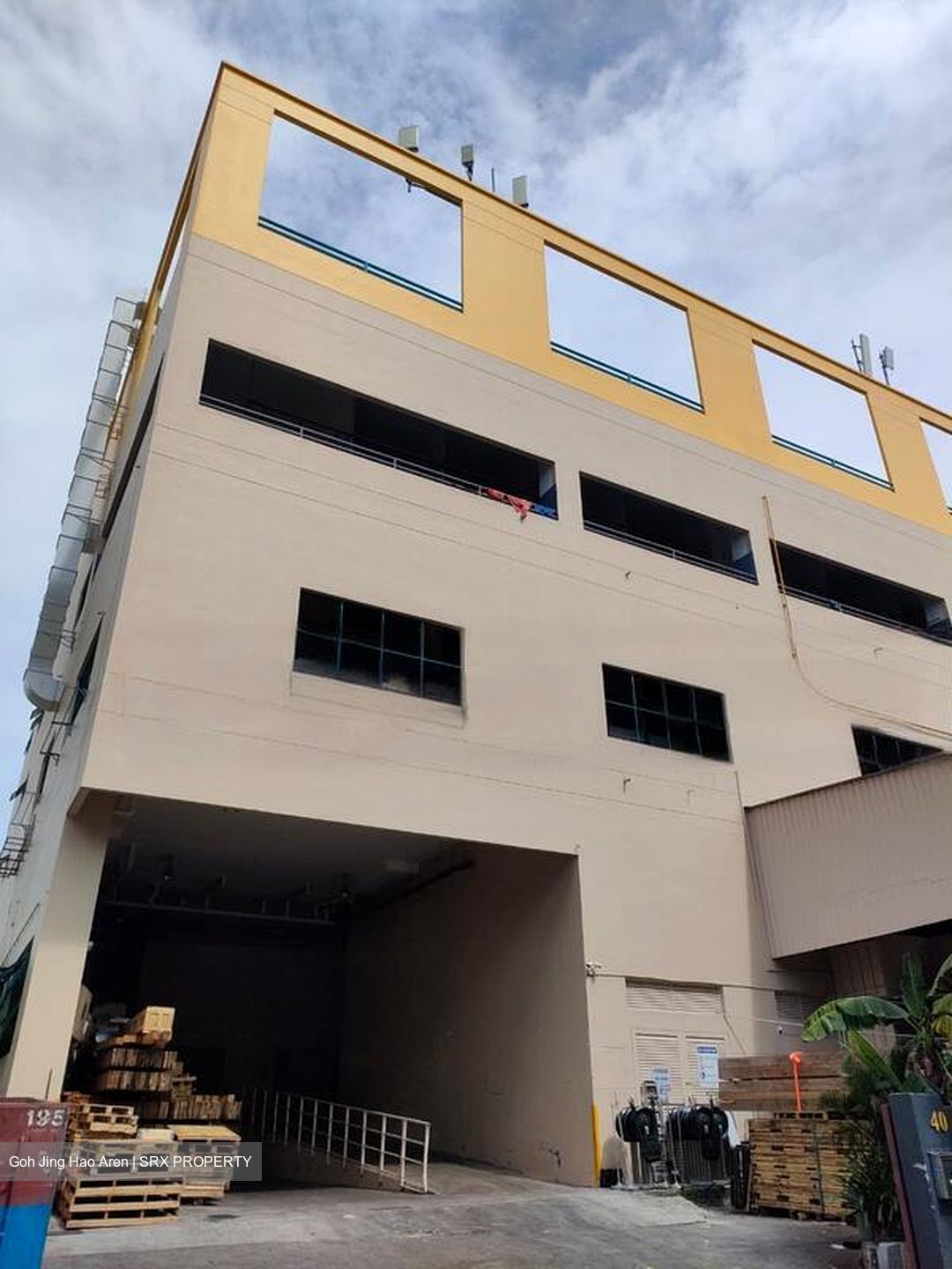 Tuas South Avenue 6 (D22), Factory #481575831